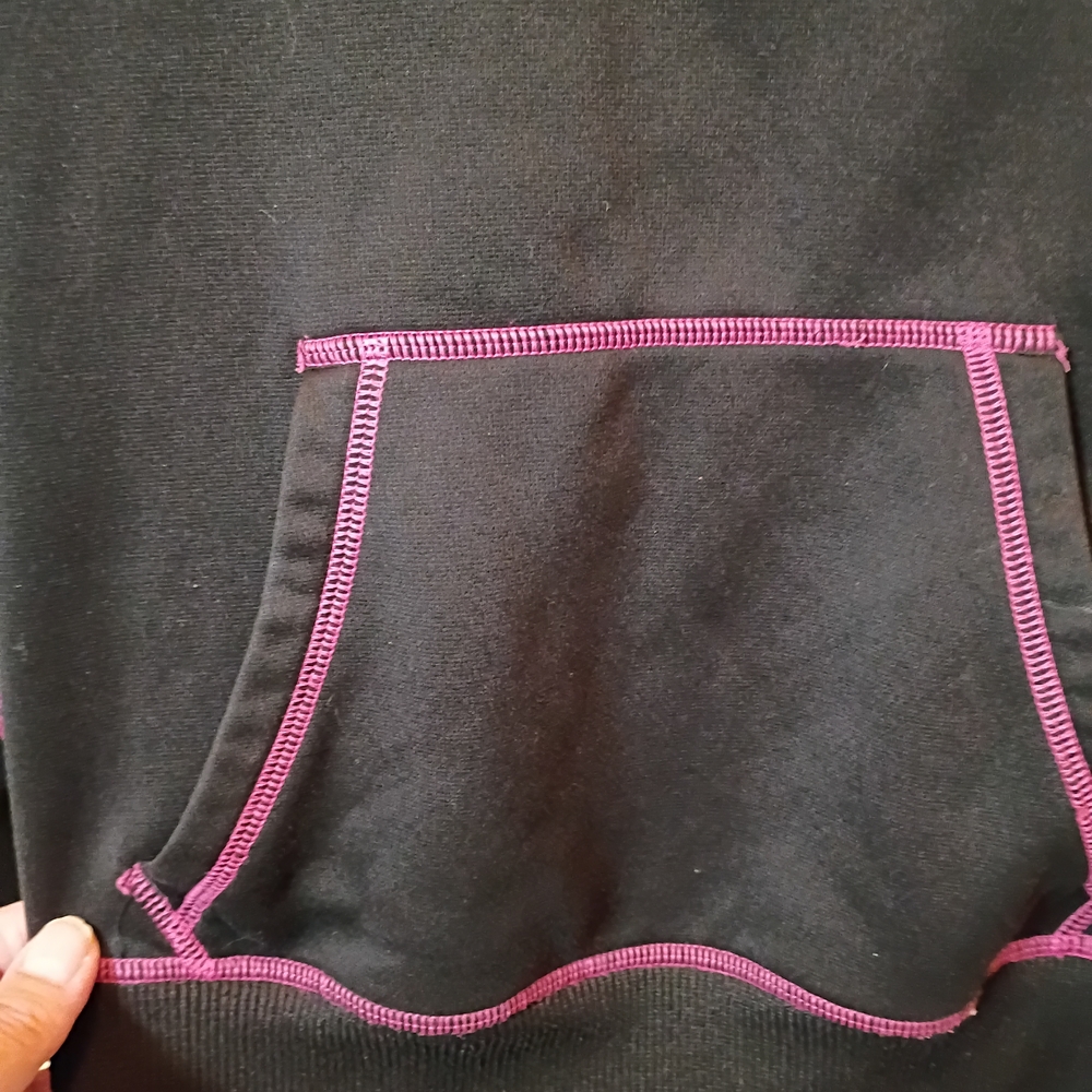 Women's Nike Therma Fit Swoosh Hoodie Size Small Black With Hot Pink - Picture 4 of 5